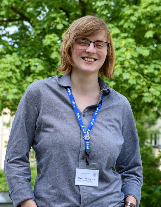 Mitarbeiterin Wioleta Jablonska von Archäologistik